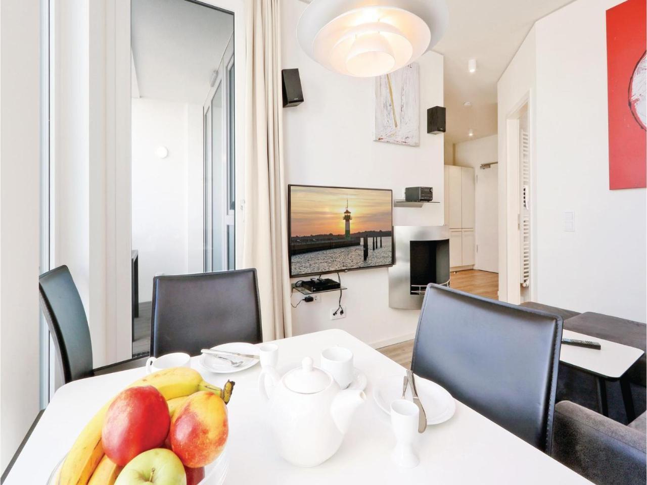 1 Bedroom Cozy Apartment In Luebeck Travemuende Exteriör bild
